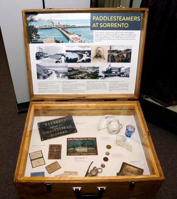 Paddlesteamers at Sorrento